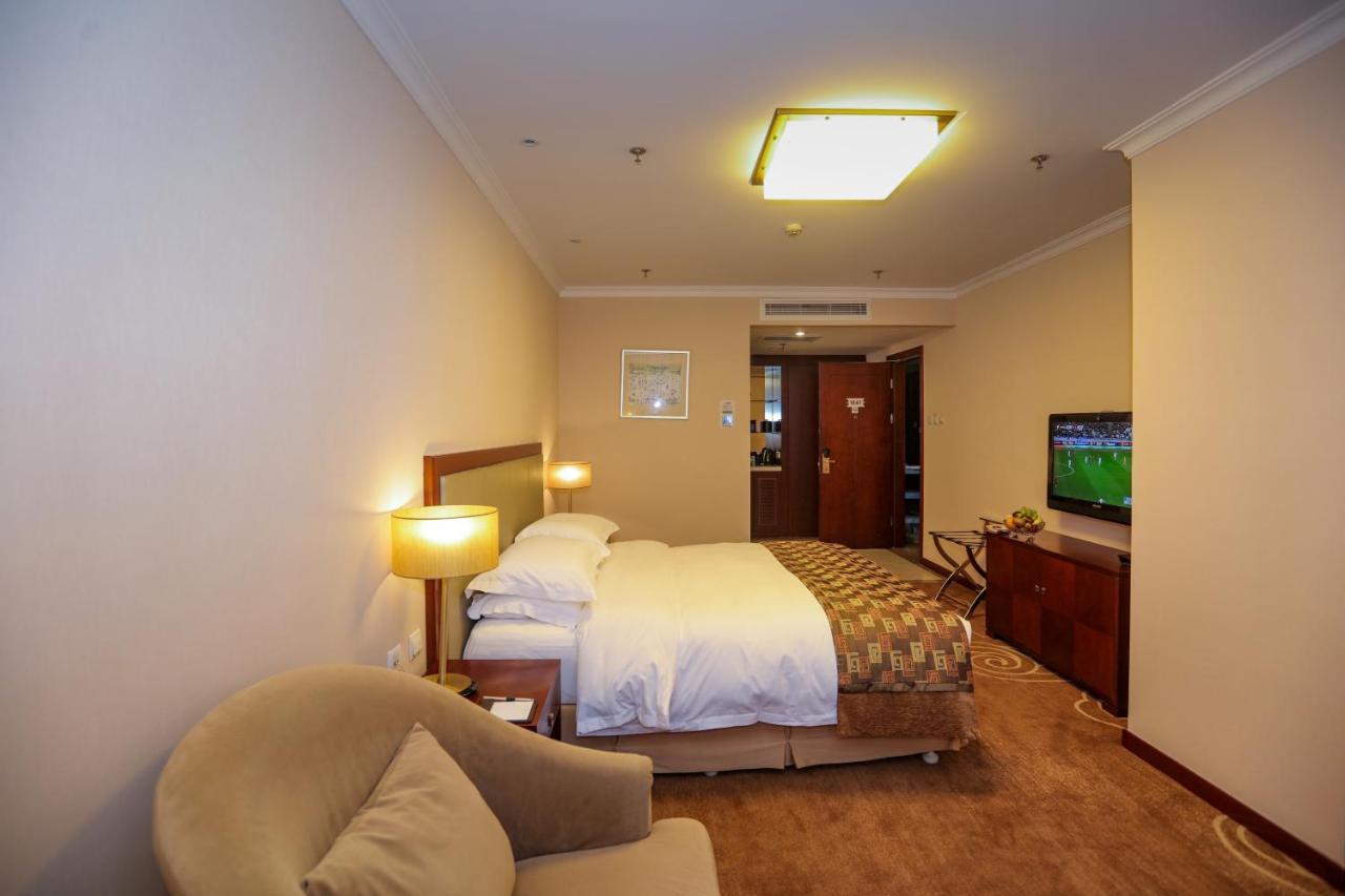 Hotel Inner Mongolia Grand 4*